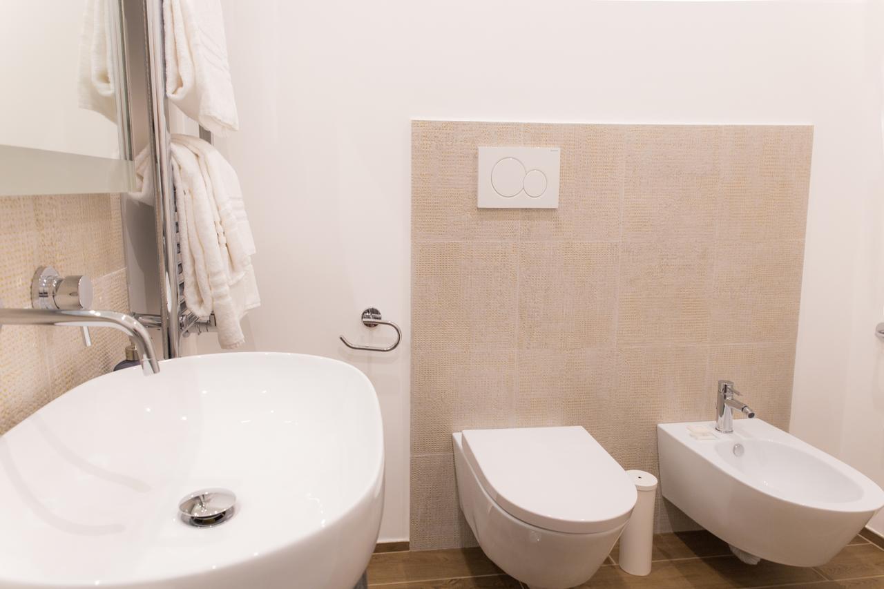 Nazionale Palace Suites Rome Bagian luar foto