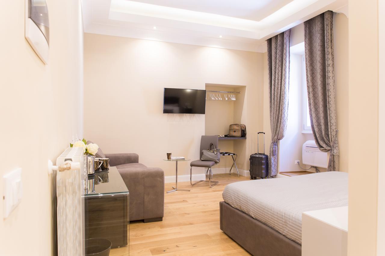 Nazionale Palace Suites Rome Bagian luar foto